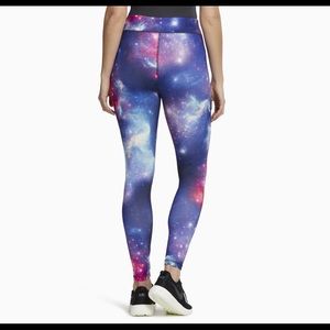 🔥 SOLD 🔥 Universe Print Athletic Leggings
